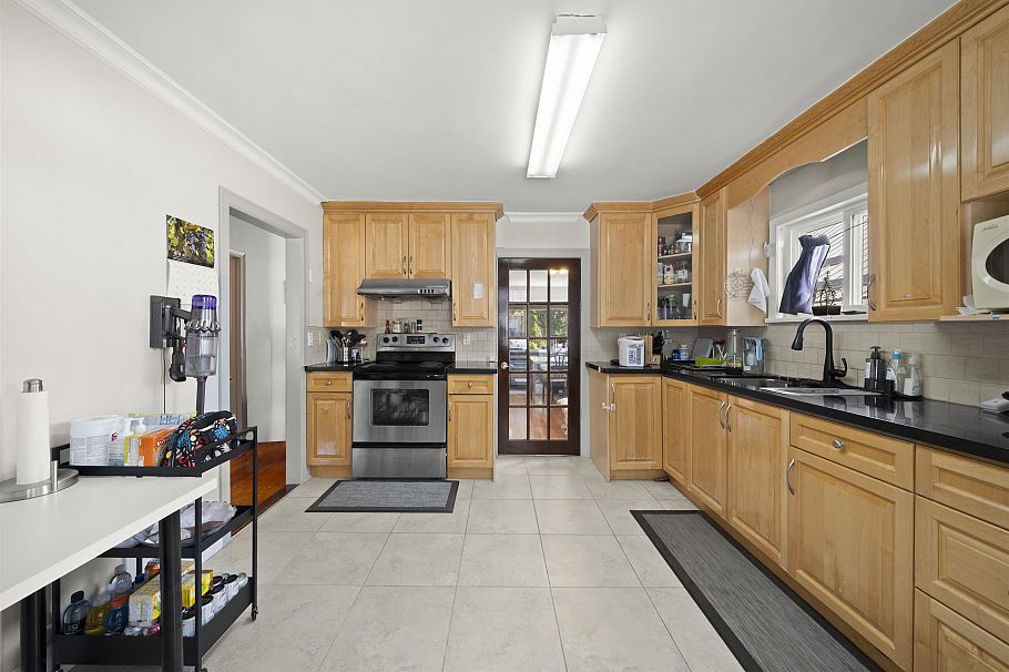 4763 Killarney Street Vancouver, BC - 13