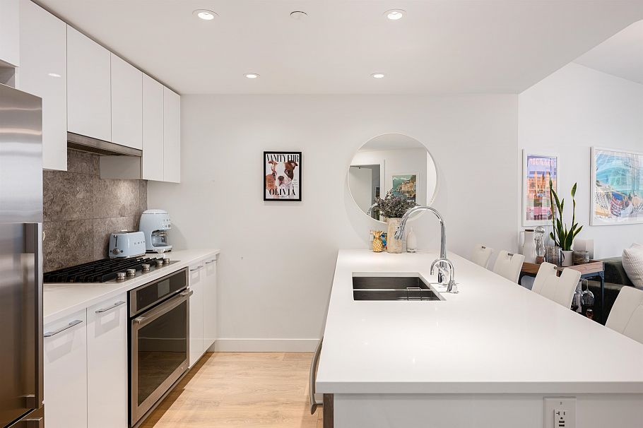 906 3557 Sawmill Crescent Vancouver, BC - 6