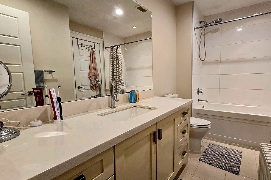 5467 Dunbar Street Vancouver, BC - 15