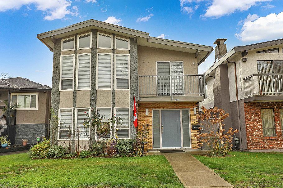 2624 Kitchener Street Vancouver, BC - 1