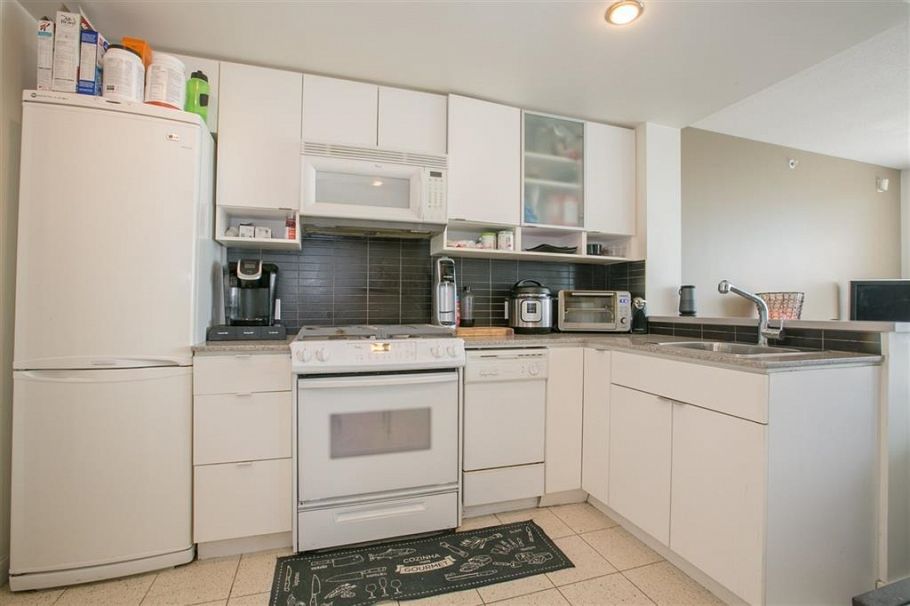 1201 928 Beatty Street Vancouver, BC - 2