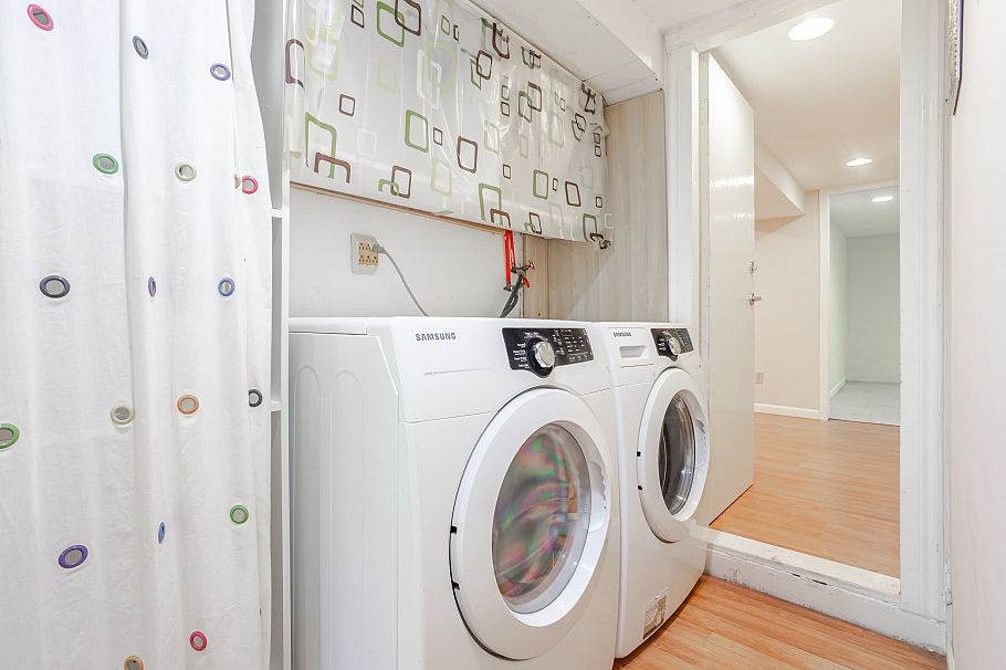 866 W 59th Avenue Vancouver, BC - 22