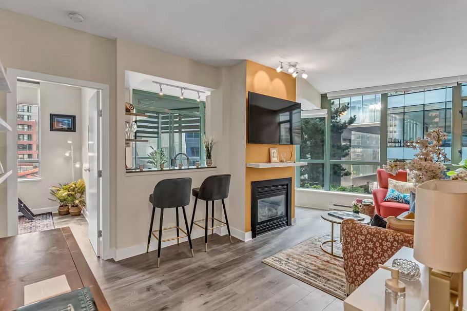 302 1238 Burrard Street Vancouver, BC - 11