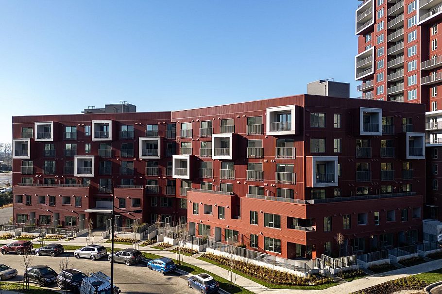 8559 JACK UPPAL STREET, Vancouver BC V5S 0K2 Vancouver, BC - 1