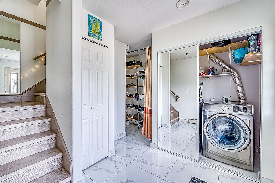 426 E 18th Avenue Vancouver, BC - 5