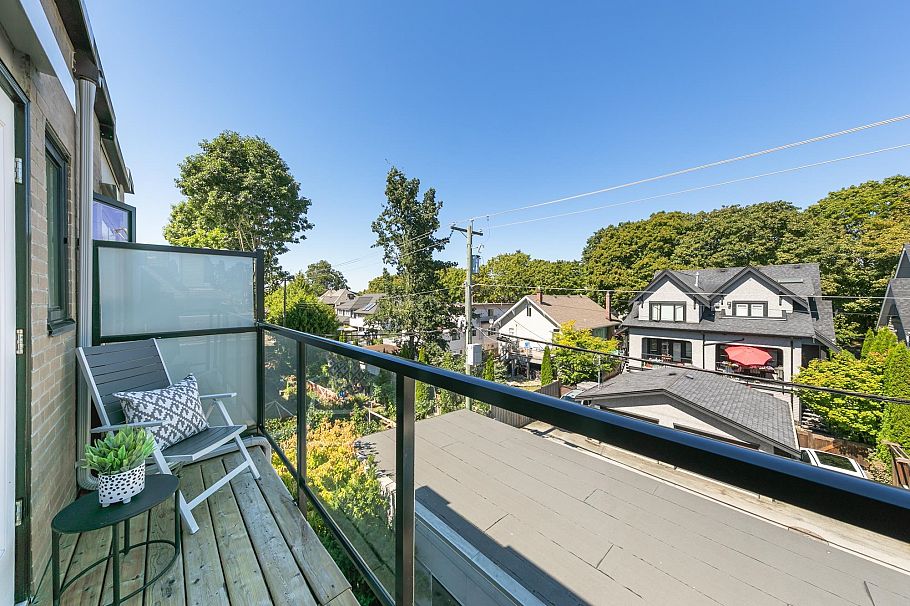 2431 W Broadway Street Vancouver, BC - 31