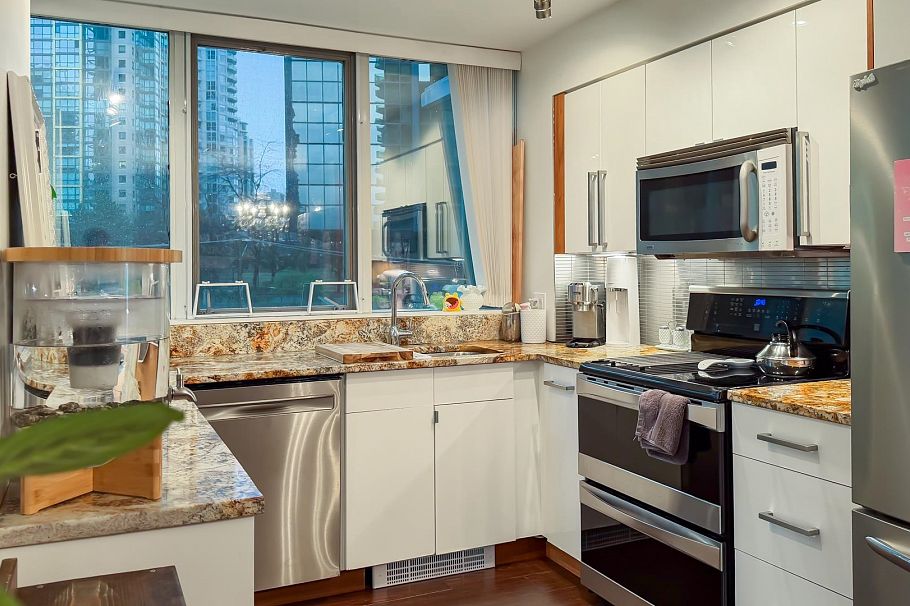 506 588 Broughton Street Vancouver, BC - 12