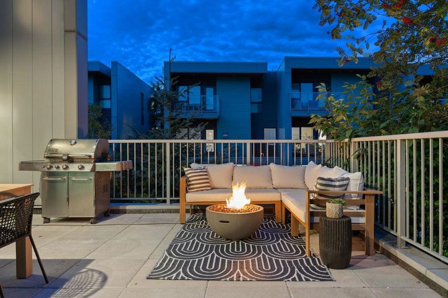 40 3596 Salal Drive North Vancouver, BC - 7