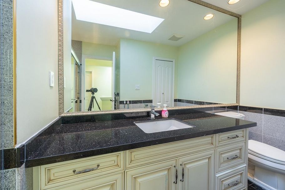 2088 Allison Road Vancouver, BC - 25