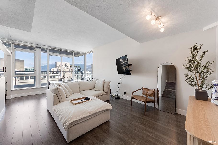 2204 1420 W Georgia Street Vancouver, BC - 6