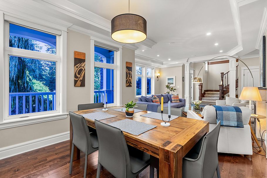 452 Tempe Crescent North Vancouver, BC - 6