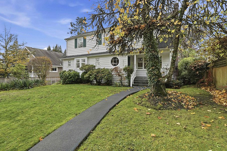 5761 Holland Street Vancouver, BC - 1