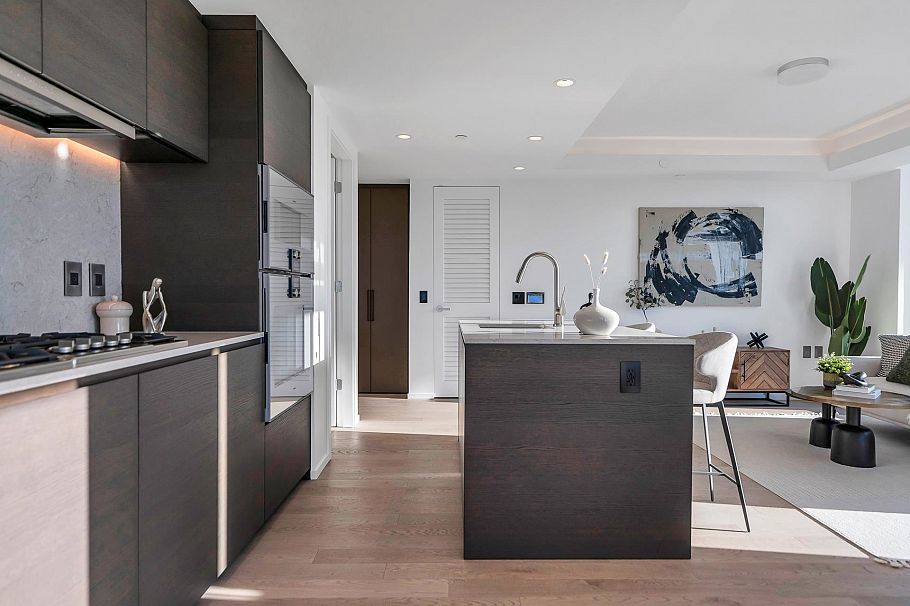 1106 1408 Robson Street Vancouver, BC - 2