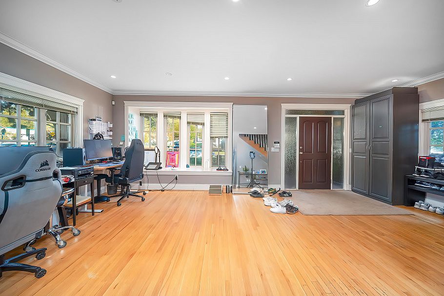 4094 W 38th Avenue Vancouver, BC - 4