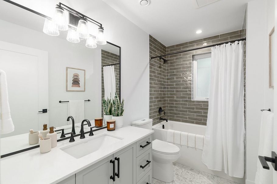 1061 Semlin Drive Vancouver, BC - 18