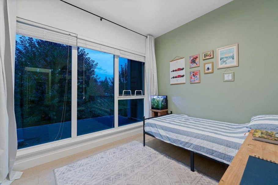 40 3596 Salal Drive North Vancouver, BC - 24