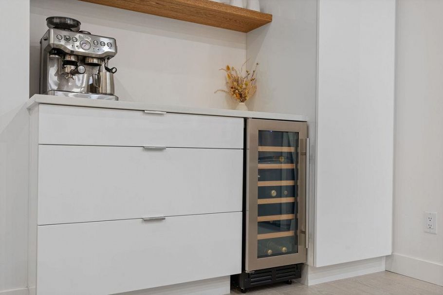 40 3596 Salal Drive North Vancouver, BC - 13