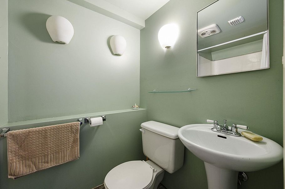 2633 Venables Street Vancouver, BC - 18