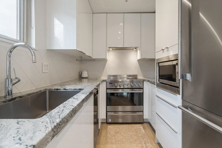 308 755 W 15th Avenue Vancouver, BC - 9