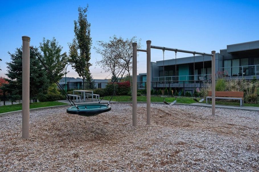 40 3596 Salal Drive North Vancouver, BC - 32