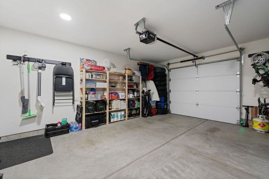 27 632 E 3rd Street North Vancouver, BC - 34