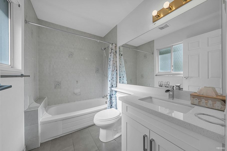 3529 Napier Street Vancouver, BC - 18