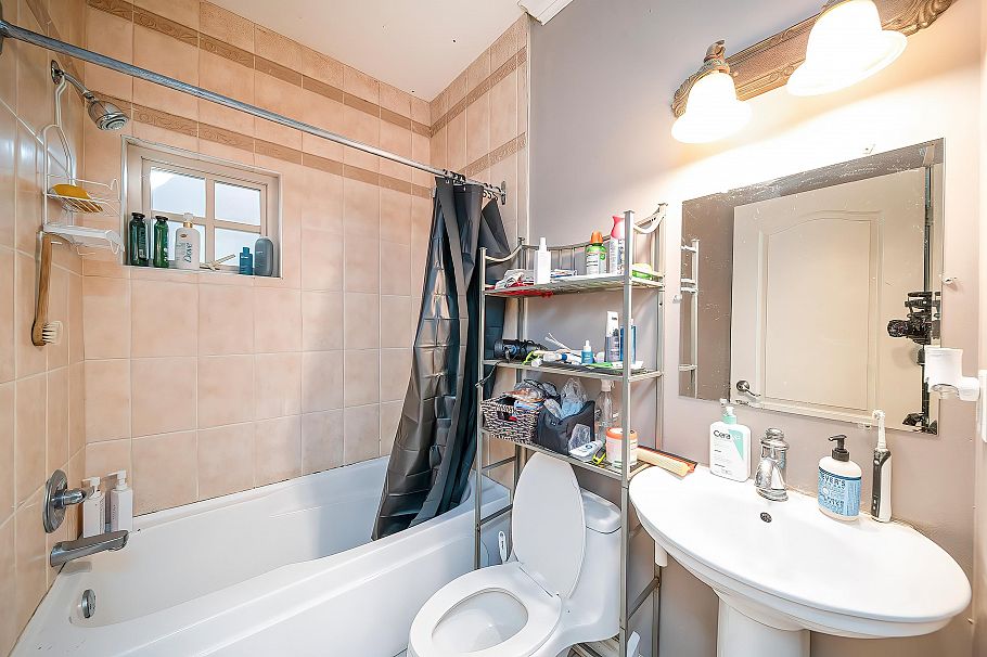 4094 W 38th Avenue Vancouver, BC - 21