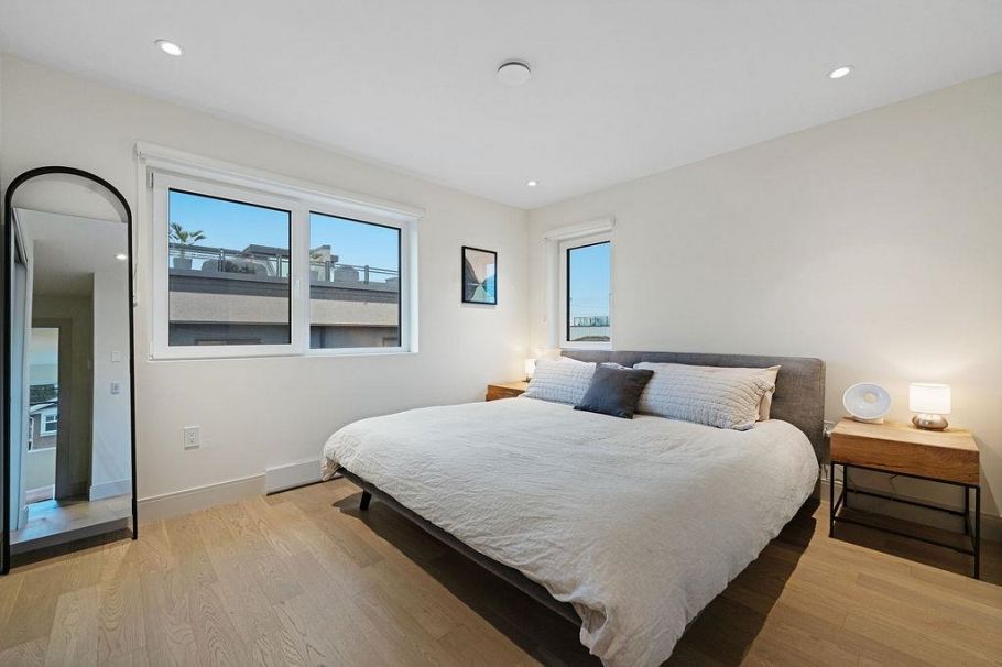 27 632 E 3rd Street North Vancouver, BC - 19