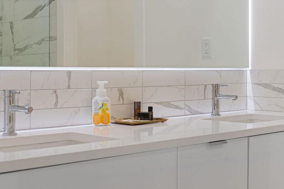 40 3596 Salal Drive North Vancouver, BC - 21