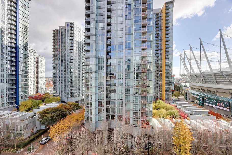 1115 161 W Georgia Street Vancouver, BC - 14