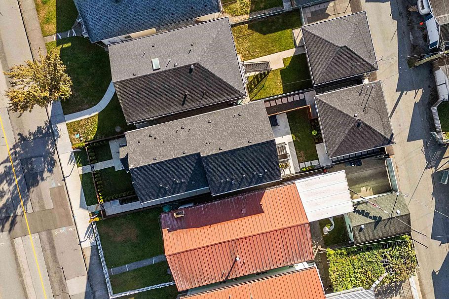 1 2658 Dundas Street Vancouver, BC - 6