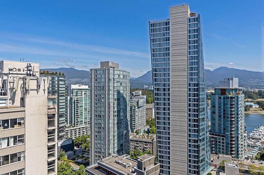 2204 1420 W Georgia Street Vancouver, BC - 14