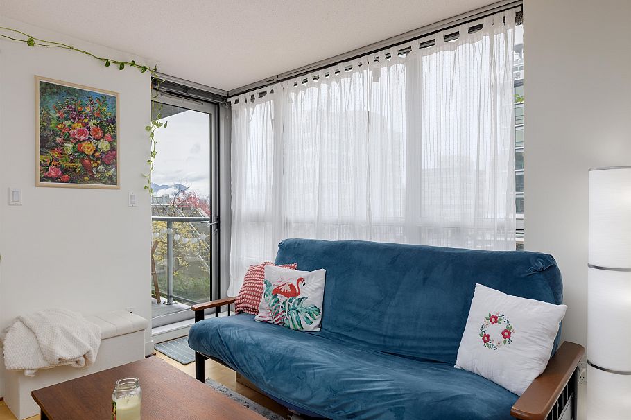 401 1030 W Broadway Vancouver, BC - 4