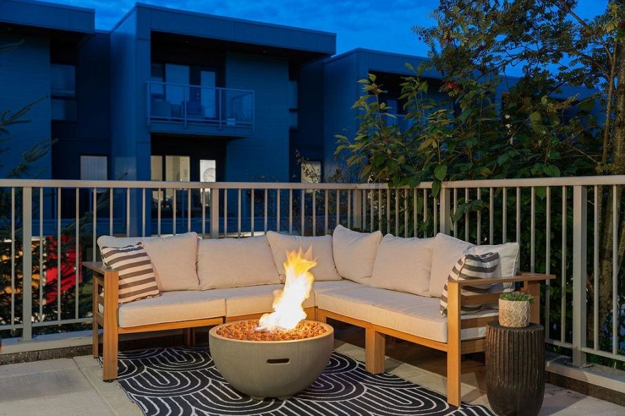 40 3596 Salal Drive North Vancouver, BC - 6