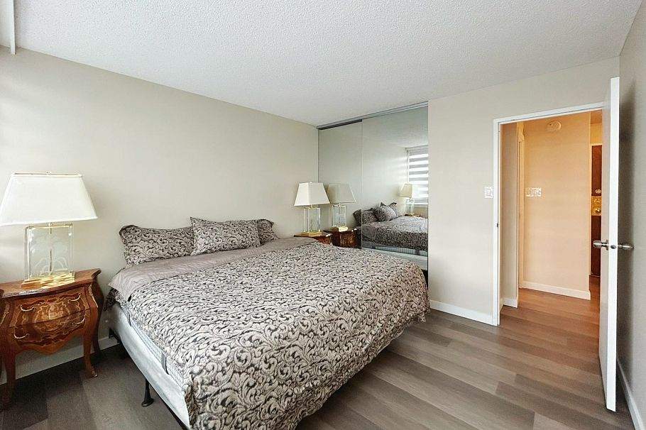 606 1740 Comox Street Vancouver, BC - 11