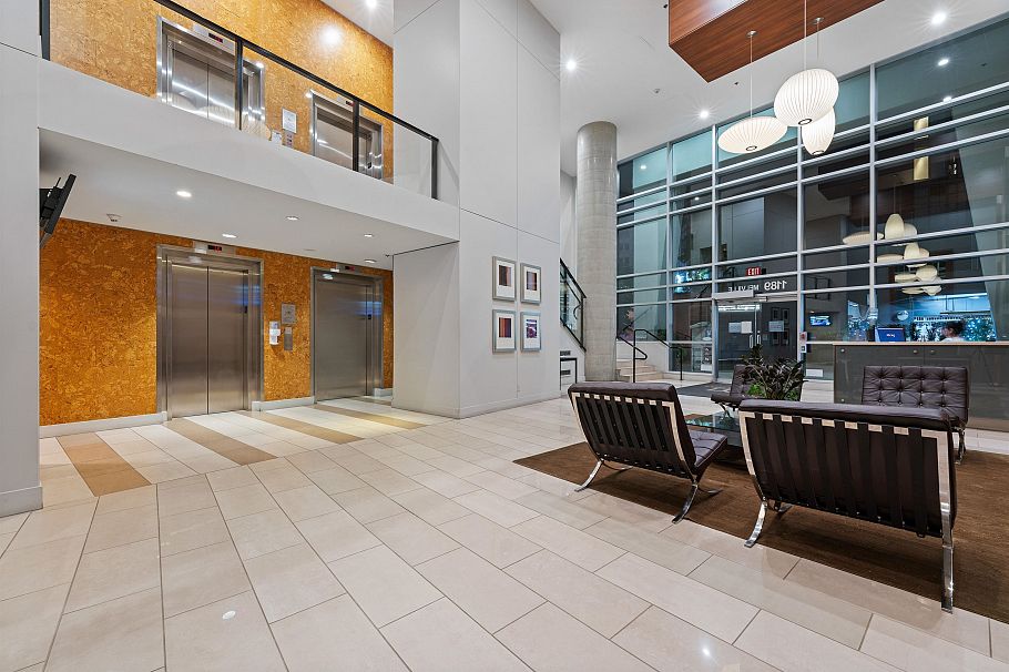 2704 1189 Melville Street Vancouver, BC - 35