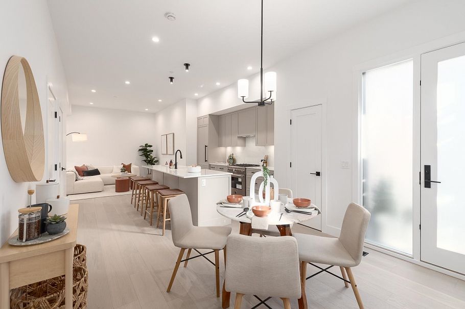 1061 Semlin Drive Vancouver, BC - 2