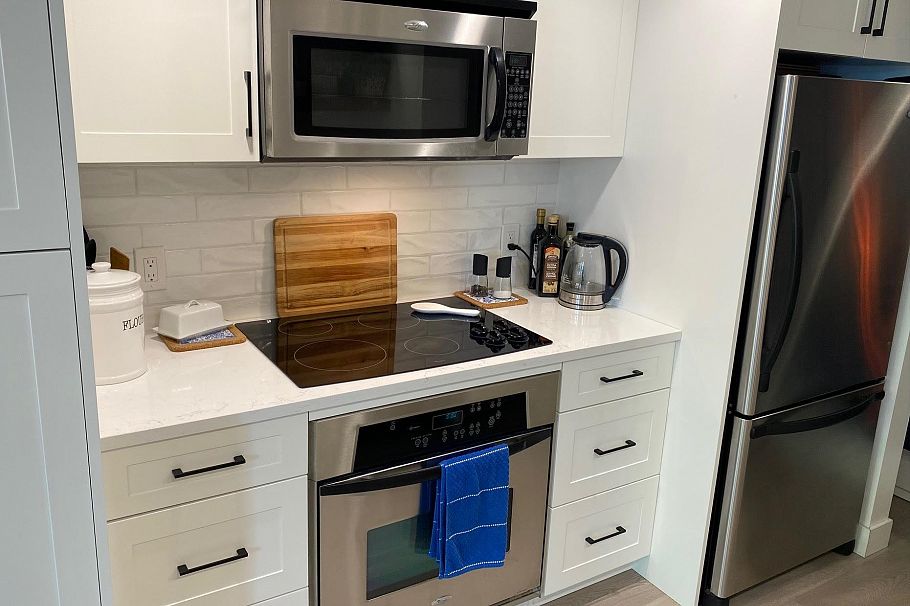 304 1255 Seymour Street Vancouver, BC - 1