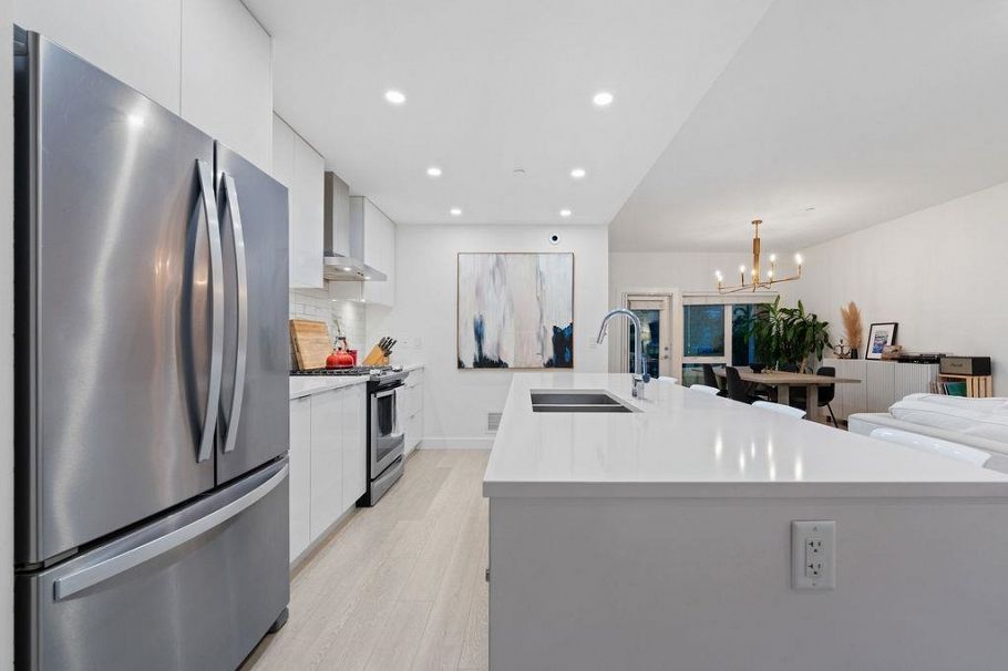 40 3596 Salal Drive North Vancouver, BC - 11