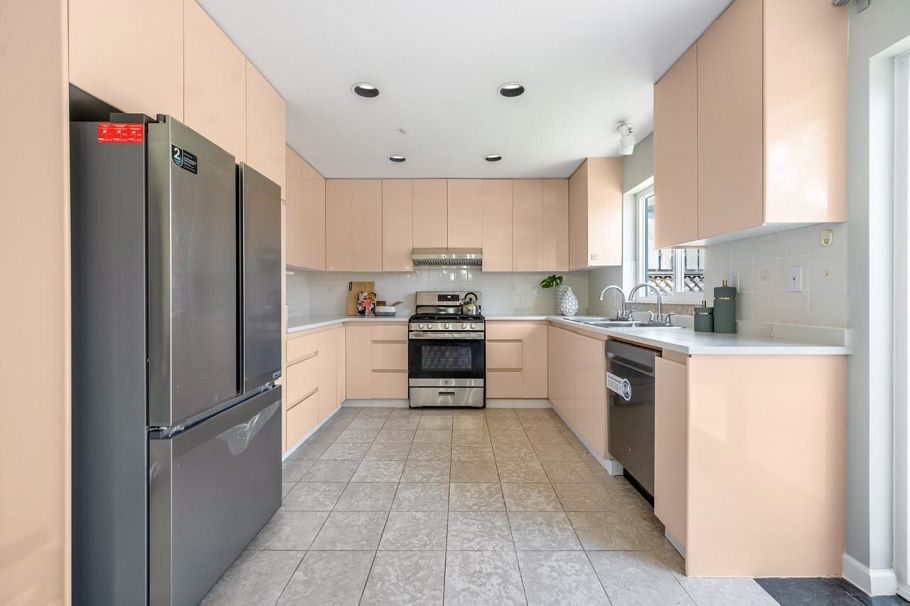 4110 Penticton Street Vancouver, BC - 12