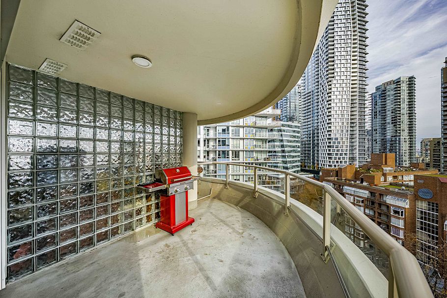 1405 1020 Harwood Street Vancouver, BC - 16