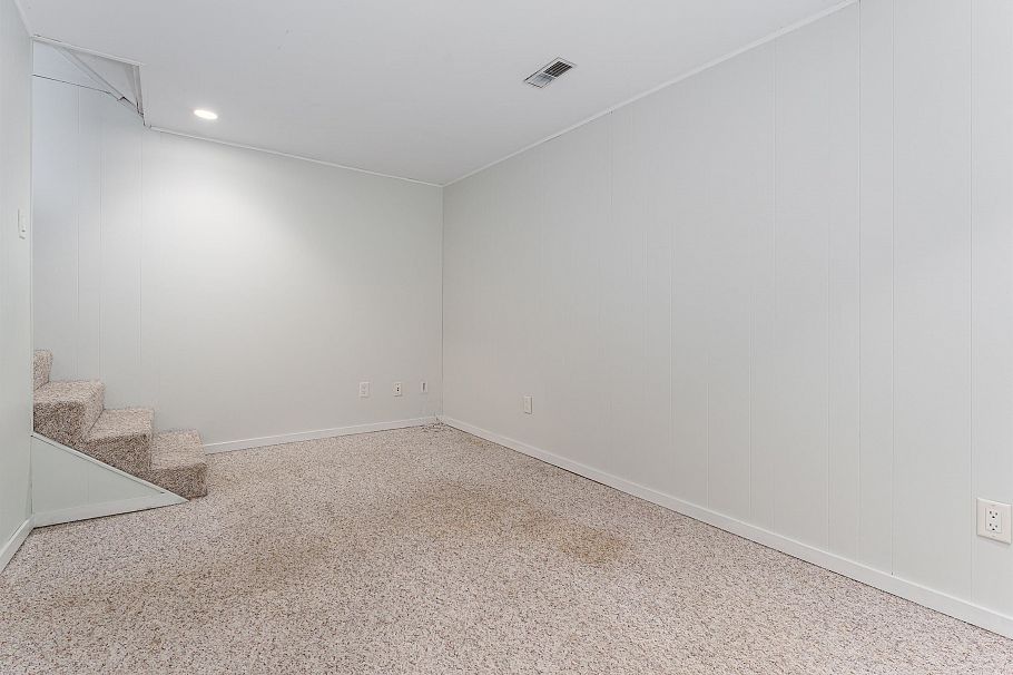 5 3554 E 49th Avenue Vancouver, BC - 26