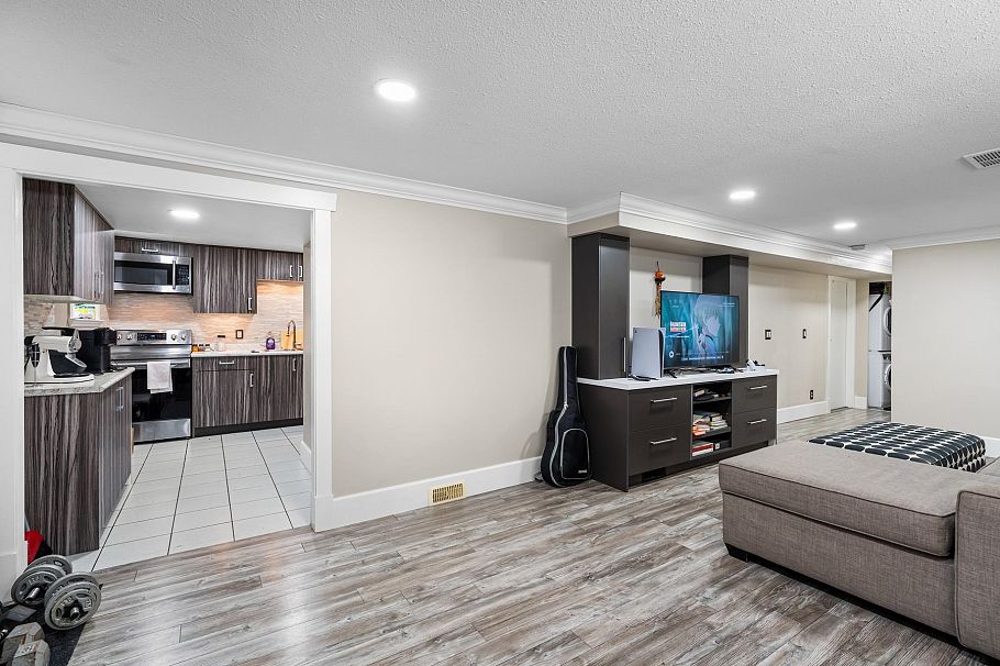 5516 Clarendon Street Vancouver, BC - 32