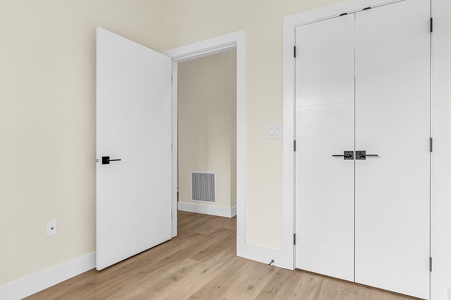 1 5221 Clarendon Street Vancouver, BC - 22