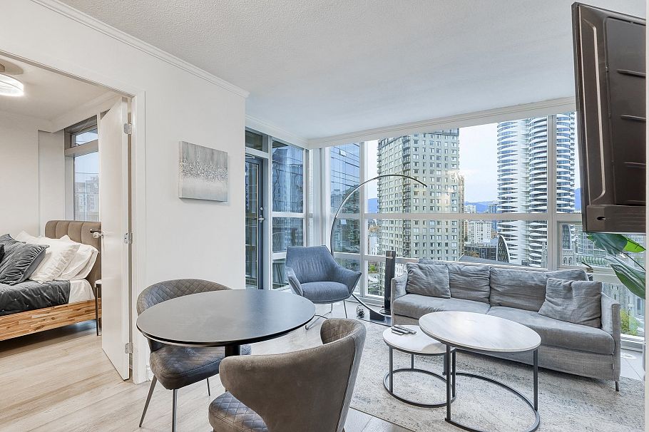 1705 1050 Burrard Street Vancouver, BC - 8