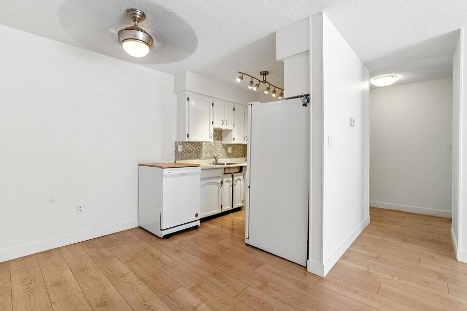 101 2910 Ontario Street Vancouver, BC - 6