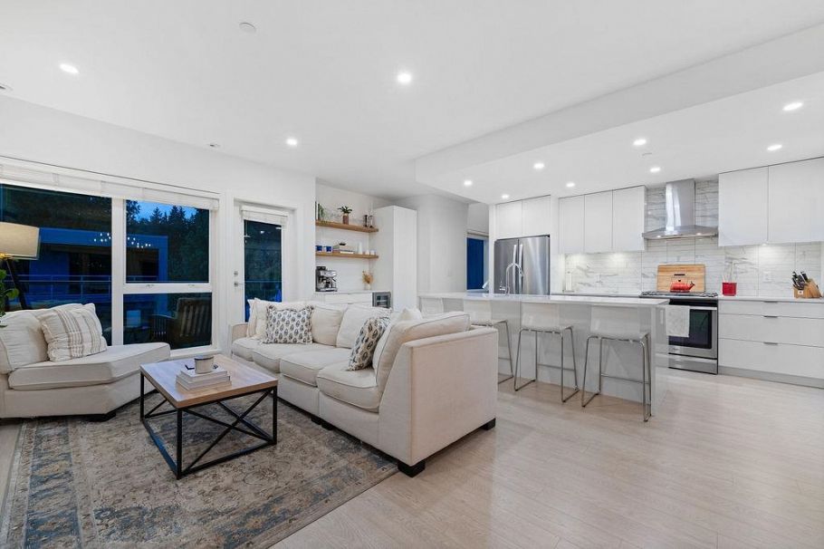 40 3596 Salal Drive North Vancouver, BC - 15