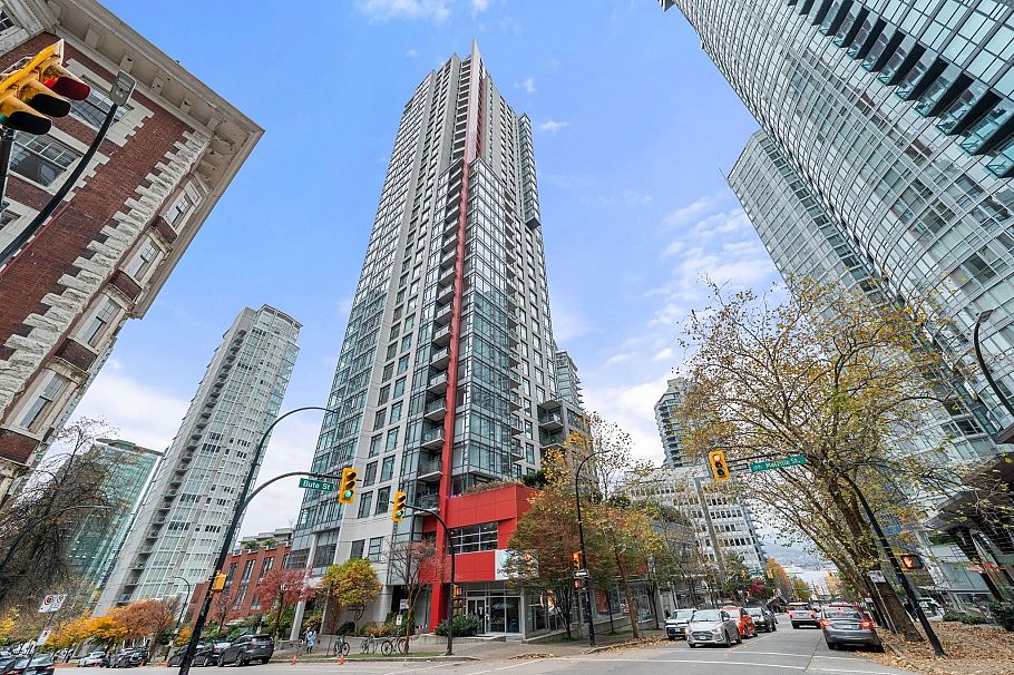 1101 1211 Melville Street Vancouver, BC - 11