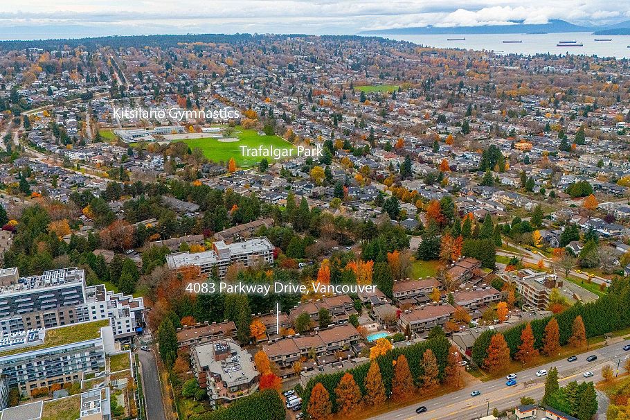4083 Parkway Drive Vancouver, BC - 40