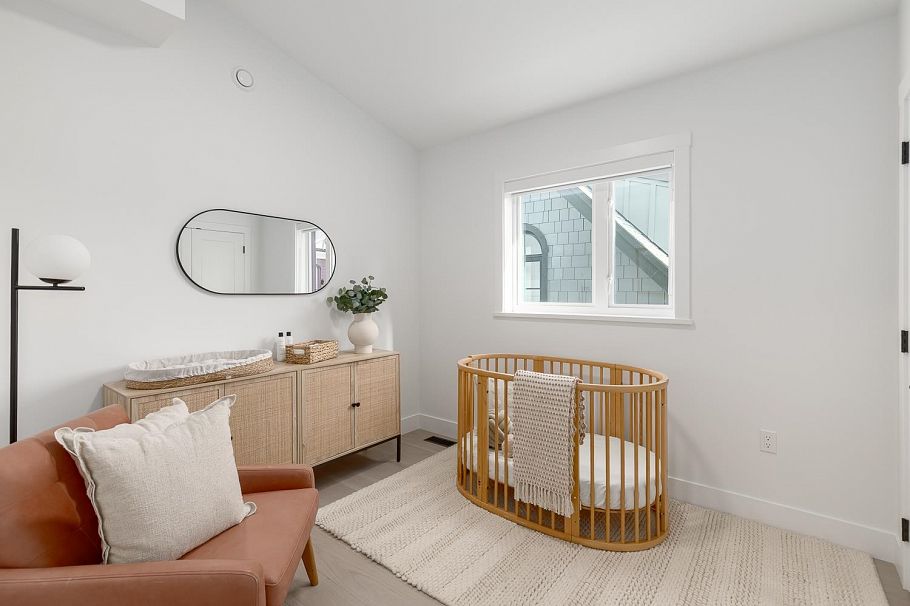 1061 Semlin Drive Vancouver, BC - 17